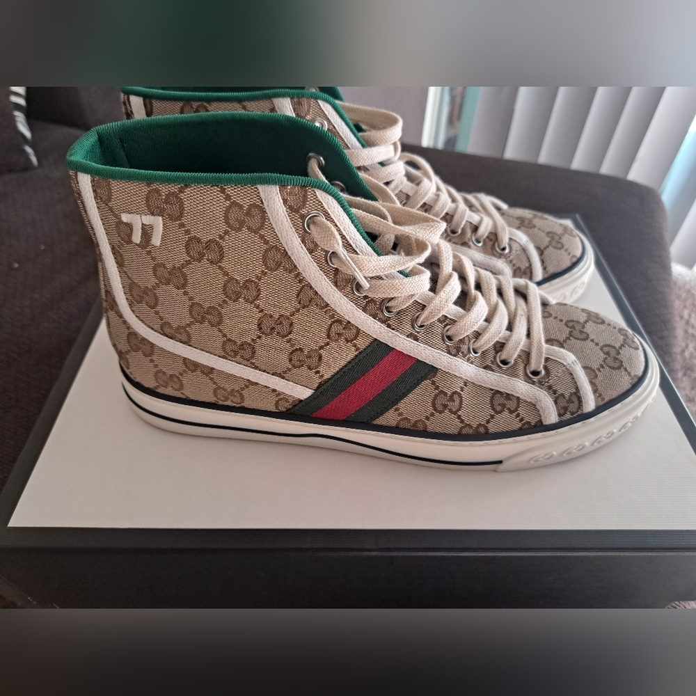 Gucci shoes